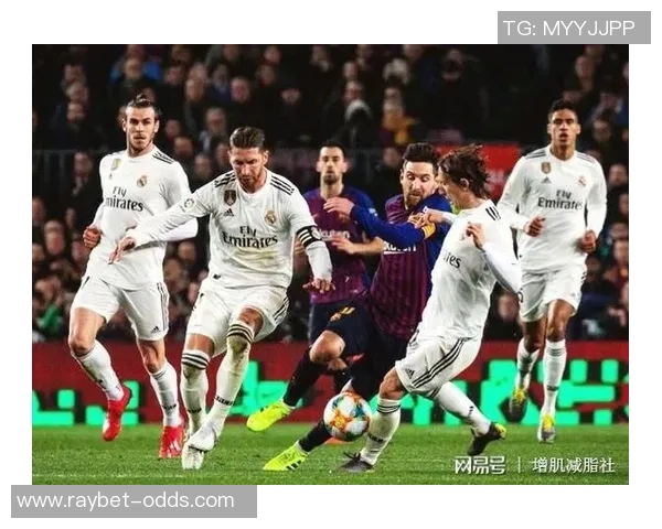 国王杯精彩对决莱比锡大胜拜仁乌龙球成比赛转折点 国王杯精彩对决莱比锡大胜拜仁乌龙球成比赛转折点