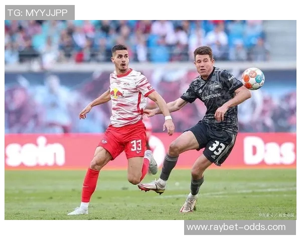 意甲精彩对决拜仁凭乌龙球险胜莱比锡引发全场热议