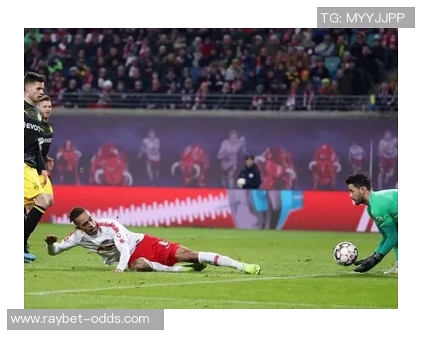 中超激战巴萨与莱比锡战平点球大战引发争议与热议