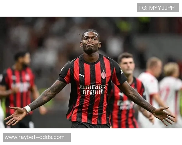 世界杯激战拜仁狂胜AC米兰红牌争议引发全场热议 世界杯激战拜仁狂胜AC米兰红牌争议引发全场热议