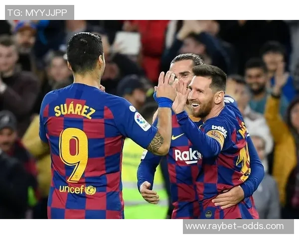 中超激战巴萨逆转本菲卡红牌事件引发全场热议与争议