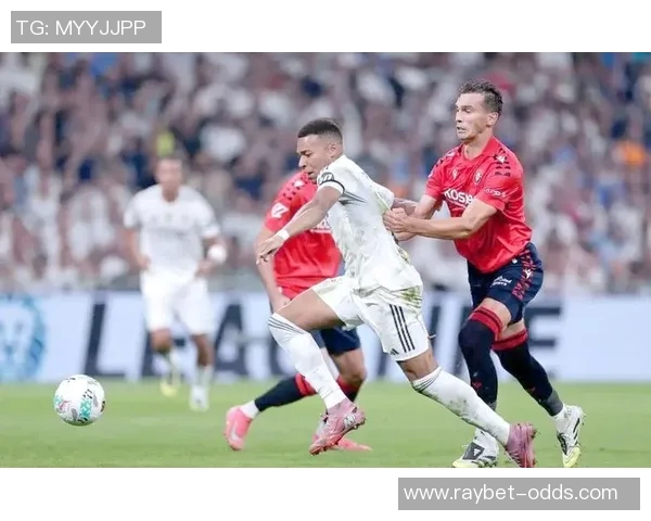 意甲经典对决巴萨3-0皇马红牌事件引发全场热议与十大精彩进球回顾 意甲经典对决巴萨3-0皇马红牌事件引发全场热议与十大精彩进球回顾