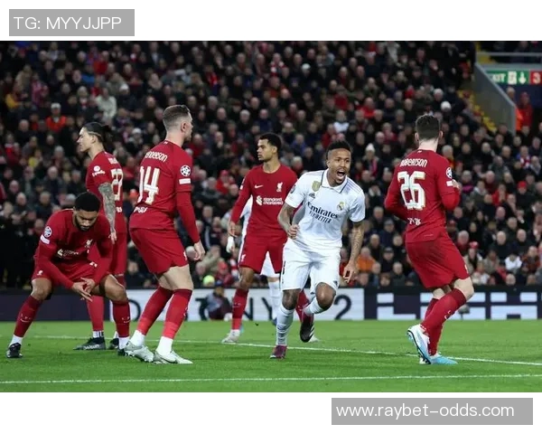 国王杯精彩对决利物浦大胜尤文图斯四球狂潮引爆全场激情